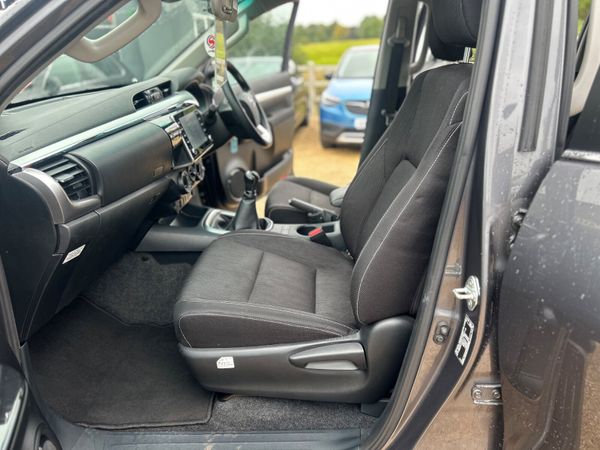 Toyota Hilux icon*price plus vat* 396732477