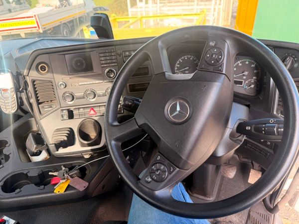 Mercedes 1832 hook loader 18 ton - NONE RUNNER 396856148