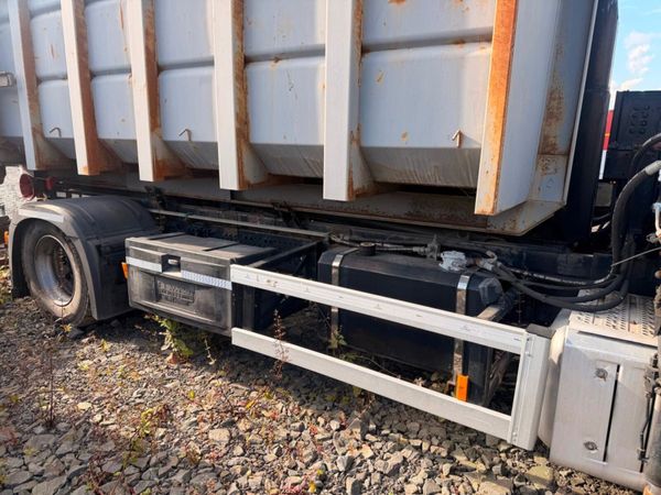 Mercedes 1832 hook loader 18 ton - NONE RUNNER 396856132