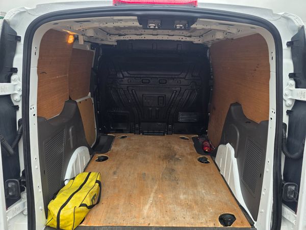 Ford Transit Connect 2021 396892376