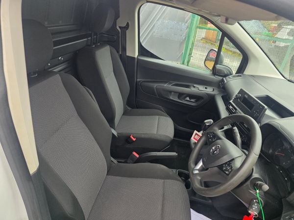 Vauxhall Combo 2020 396893830