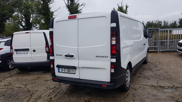 Renault Trafic 211D LWB 110KM MINT VAT INVOICE 396902697