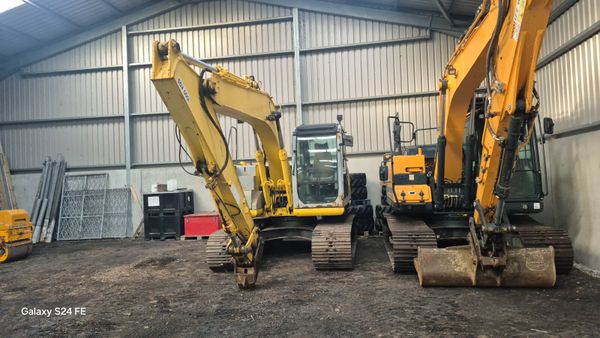 New Holland E145 397062695