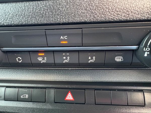 Vauxhall Vivaro 397087149