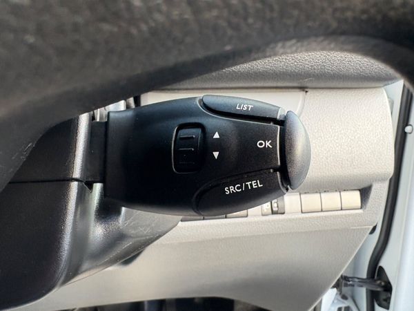 Vauxhall Vivaro 397087153