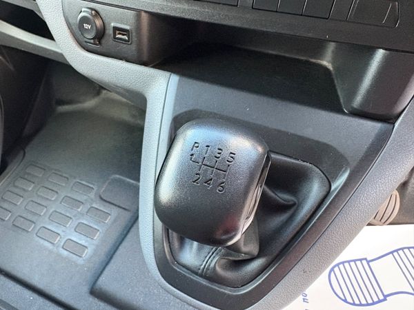 Vauxhall Vivaro 397087156