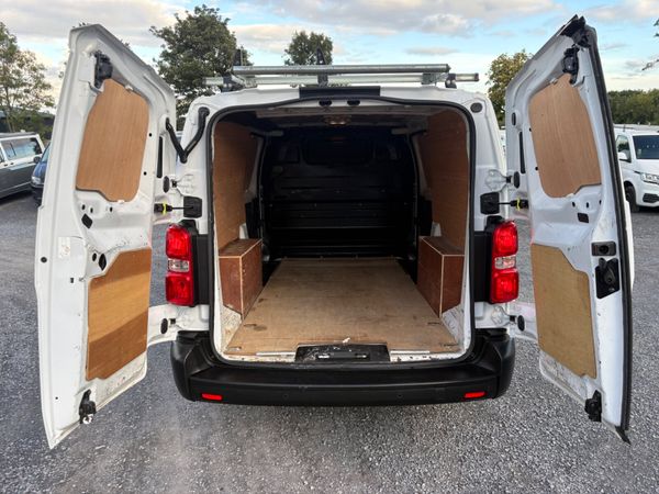 Vauxhall Vivaro 397087159