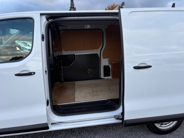 Vauxhall Vivaro 397087170