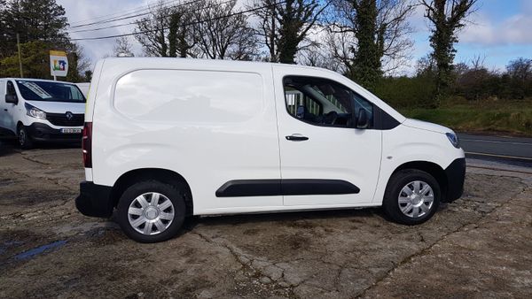 Citroen Berlingo 212D AS NEW VAT INVOICE 397023414