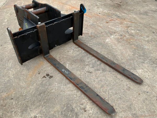 20 tonne excavator Pallet forks.....80mm pins..... 397142355