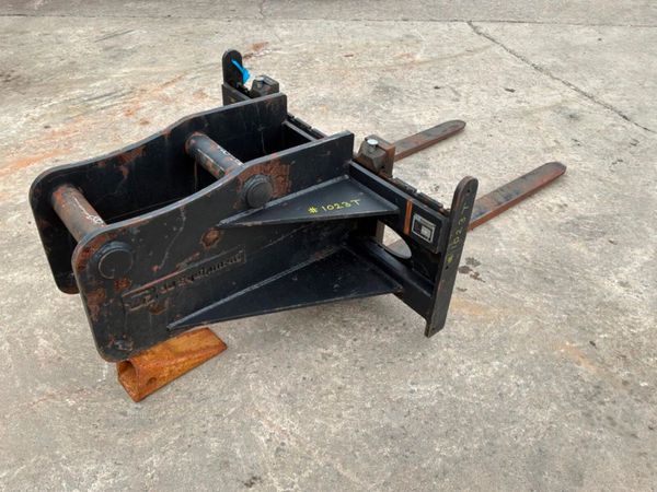 20 tonne excavator Pallet forks.....80mm pins..... 397142358