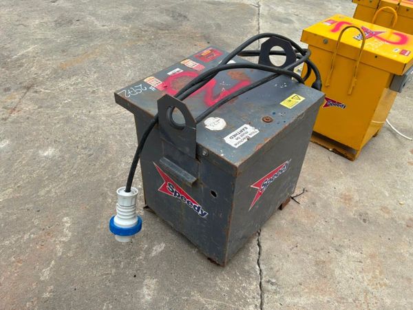 10kva distribution transformer boxes...240/110v... 397142475