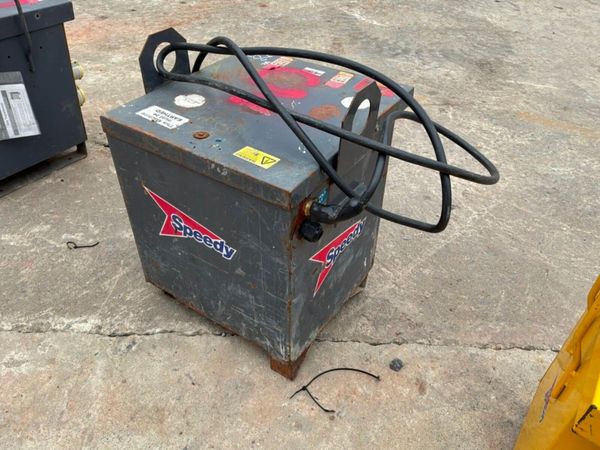 10kva distribution transformer boxes...240/110v... 397142476