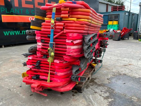 Plastic Pedestrian safety barriers....31 per palle 397151129