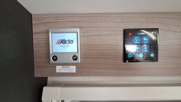 Swift Challenger 6 berth caravan 8 feet wide 397167364