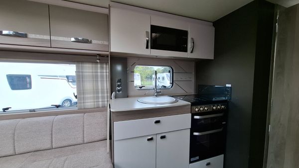 Swift Challenger 6 berth caravan 8 feet wide 397167388