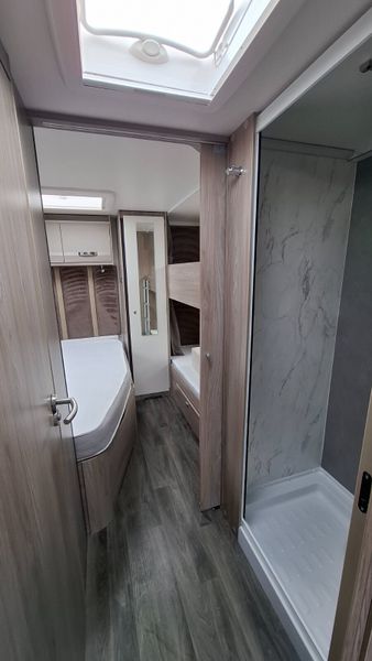 Swift Challenger 6 berth caravan 8 feet wide 397167392