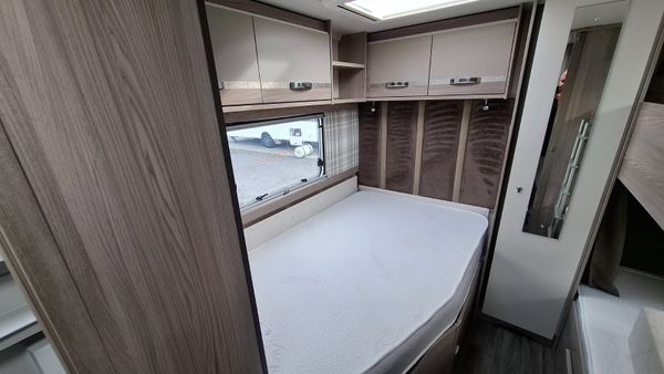 Swift Challenger 6 berth caravan 8 feet wide 397167473