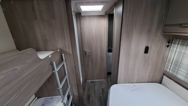 Swift Challenger 6 berth caravan 8 feet wide 397167480