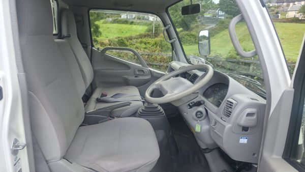 Toyota Dyna 2013 397113066