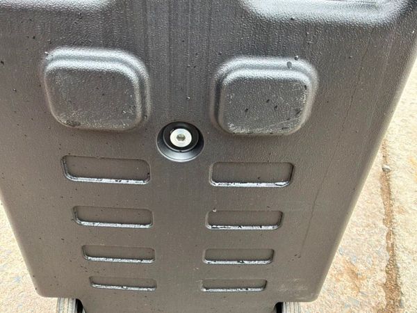 New / unused 100 litres Pumped diesel bowser...... 397249096