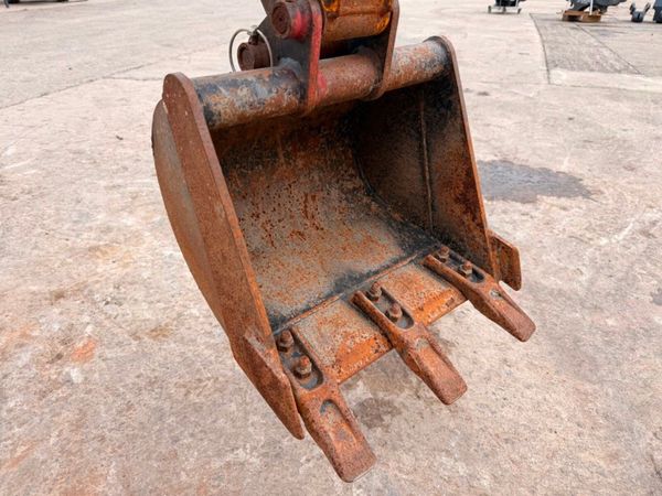 2022 JCB micro mini digger....641 hours ....1952 397249031