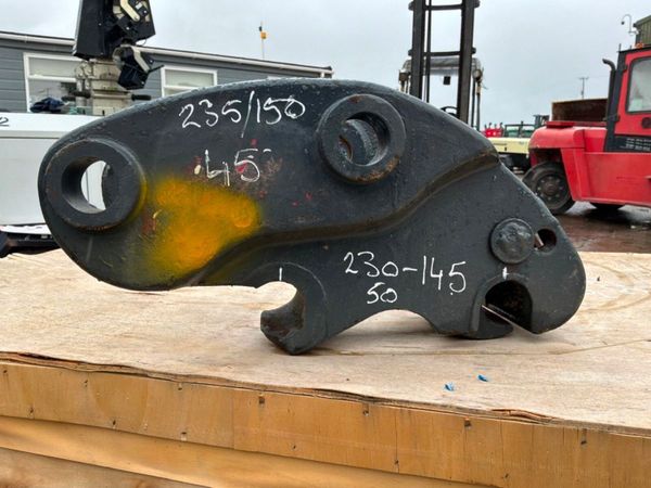 Manual quick hitch....45mm pins...6 tonne.......57 397249175