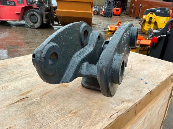Manual quick hitch....45mm pins...6 tonne.......57 397249176