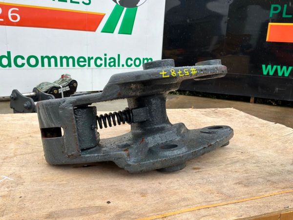Manual quick hitch....45mm pins...6 tonne.......57 397249180