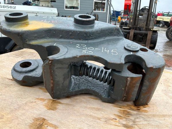 Manual quick hitch....45mm pins...6 tonne.......57 397249181