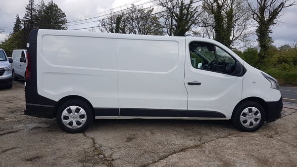 Renault Trafic 2021 LWB MINT VAT INVOICE 397216265