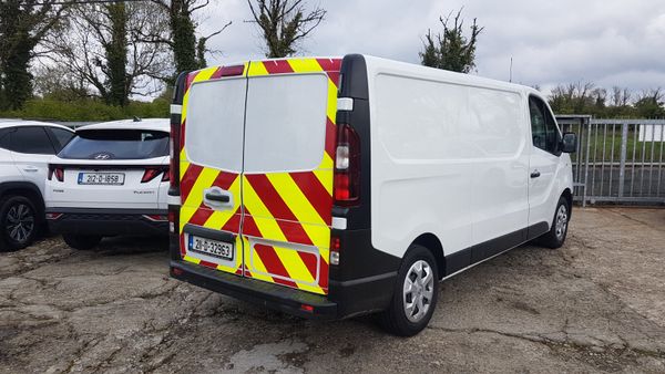 Renault Trafic 2021 LWB MINT VAT INVOICE 397216269