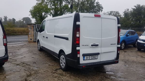 Renault Trafic 2021 LWB MINT VAT INVOICE 397218149