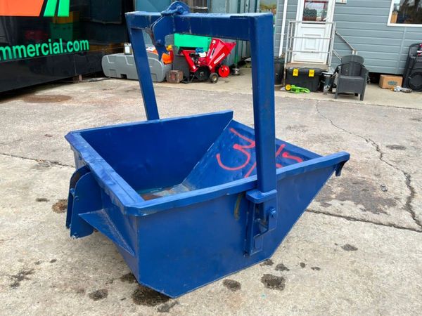 Conquip 1000 litres builders rubble Boat skip..... 397353953