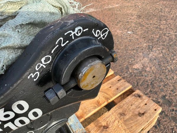 New / unused Hydraulic Quick hitch.......60mm pin. 397359755