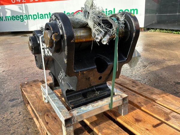 New / unused Hydraulic Quick hitch.......60mm pin. 397359769