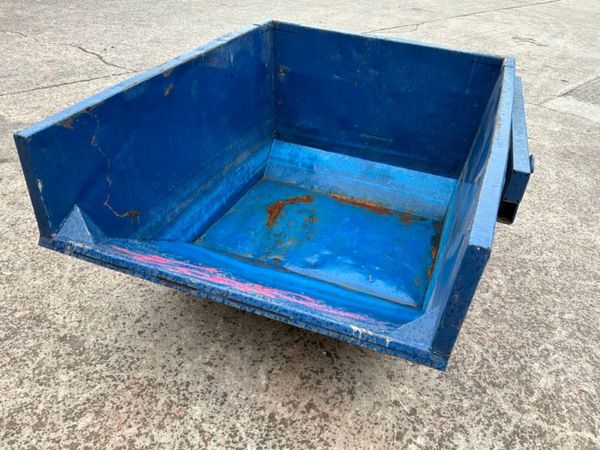 Conquip self tipping boat Skip.........3000kg..... 397372876