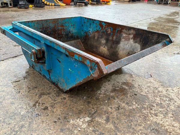 1000 litres Conquip self tipping rubble boat skip. 397373343
