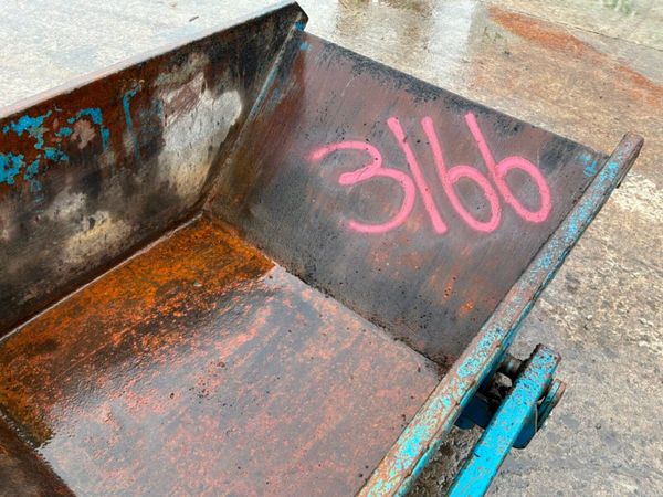 1000 litres Conquip self tipping rubble boat skip. 397373303