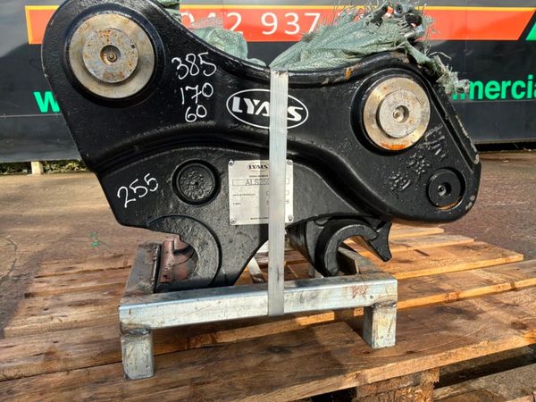 New unused hydraulic Quick hitch.....60mm pins.... 397373588