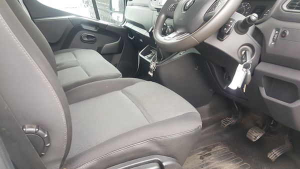 Renault Master 2020 LWB 130KM AS NEW VAT INVOICE 397384117