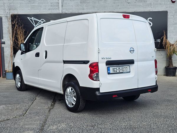 NISSAN NV200 // 08/27 DOE // NO VAT 397303208