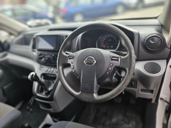 NISSAN NV200 // 08/27 DOE // NO VAT 397303231