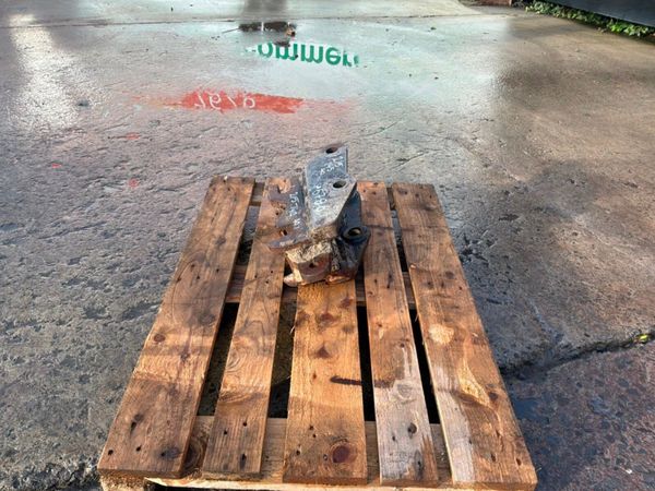 Mini digger manual Quick hitch.....40mm pins...... 397321977