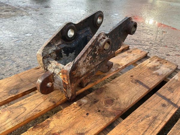 Mini digger manual Quick hitch.....40mm pins...... 397321986