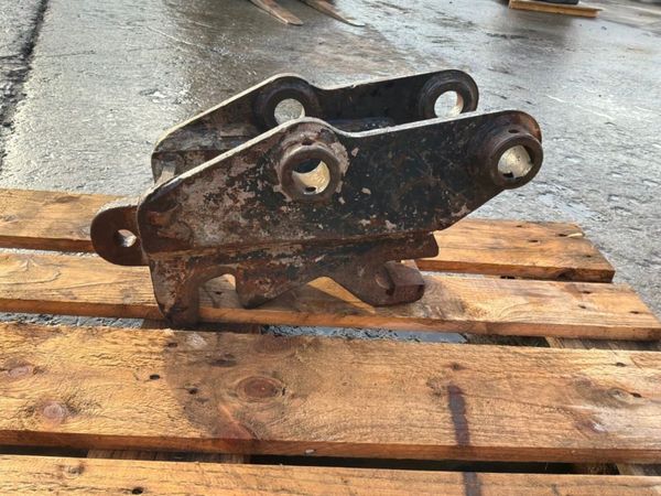 Mini digger manual Quick hitch.....40mm pins...... 397321987