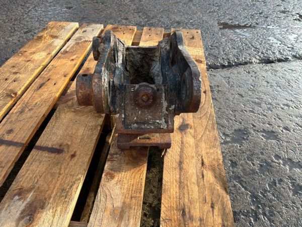 Mini digger manual Quick hitch.....40mm pins...... 397321990
