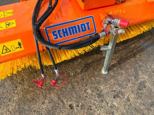 Wiedenmann combi clean road sweeper attachment..59 397327943