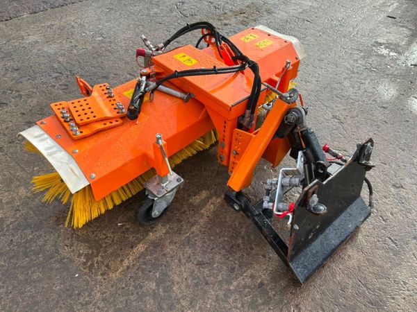 Wiedenmann combi clean road sweeper attachment..59 397327964