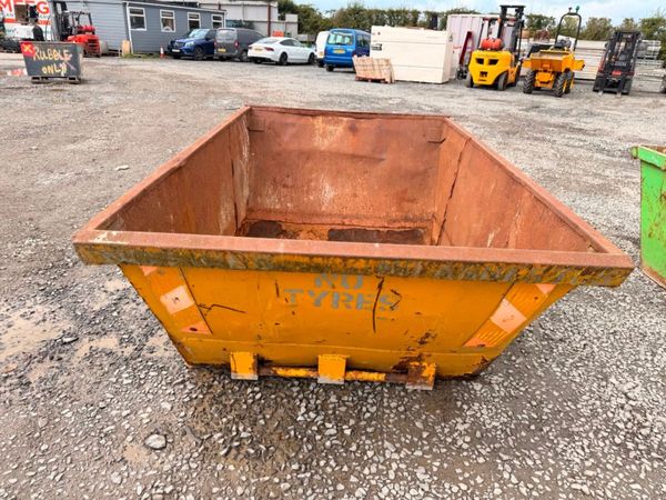 4 yard yrd chain lift builders rubbish rubble skip 397446640